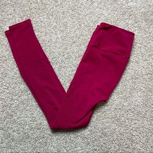 Lululemon Reveal Tight Interconnect *25.5"